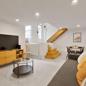 Appartement Mezzanine Des Invalides, Paris